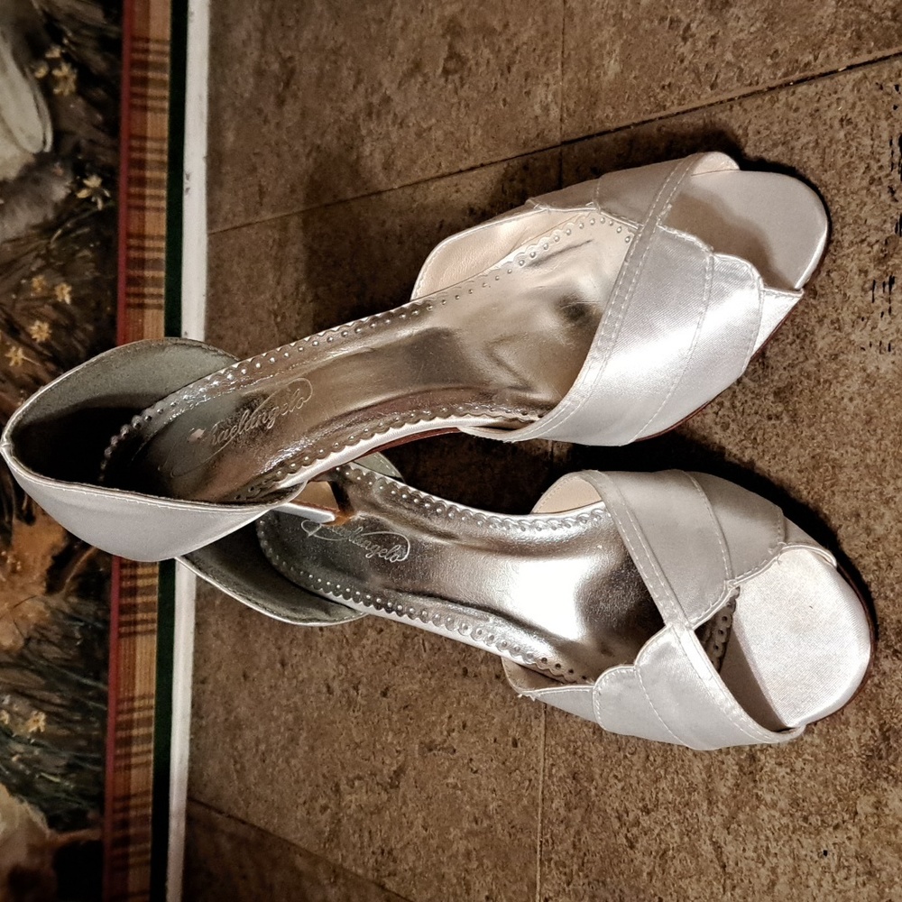 Michaelangelo satin white shoes